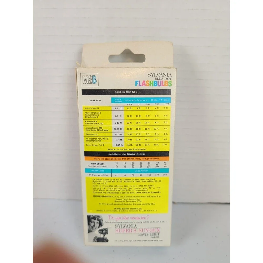 Vintage Sylvania Flashbulbs Blue dot M2B Full Box New Old Stock